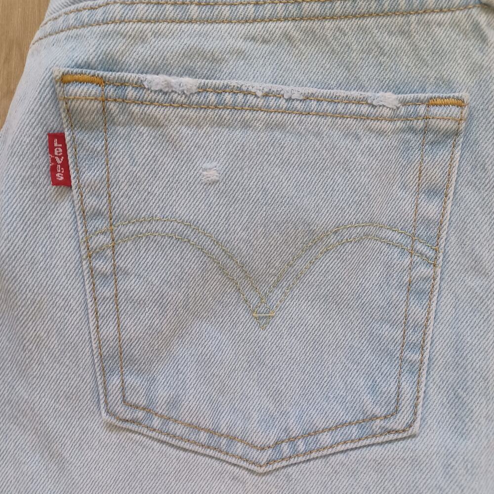 Levi's 501 S Skinny Straight Light Wash Cropped Jeans 26x28 EUC - Picture 2 of 13